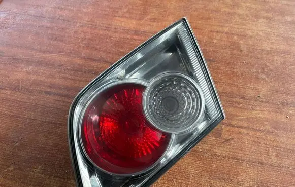 Mazda 6 Tailgate rear/tail lights A046745
