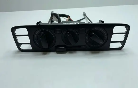 Volkswagen Up Climate control unit 1S0820045M 1S0820045 901515570004