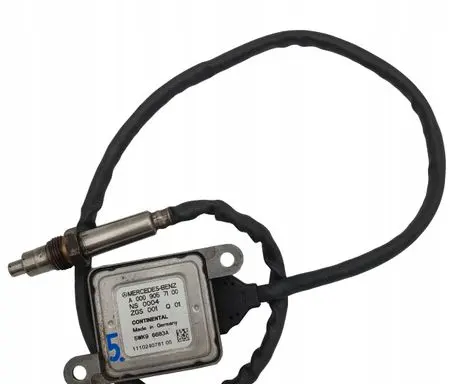 Mercedes-Benz ML W166 Lambda probe sensor A0009057100