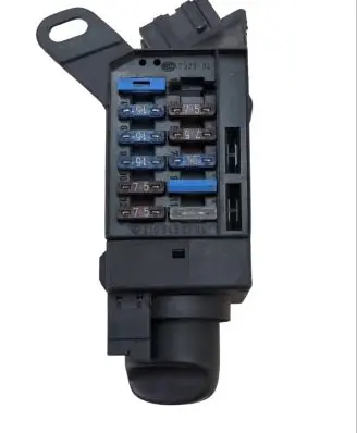 Mercedes-Benz E W210 Light switch 2105450704
