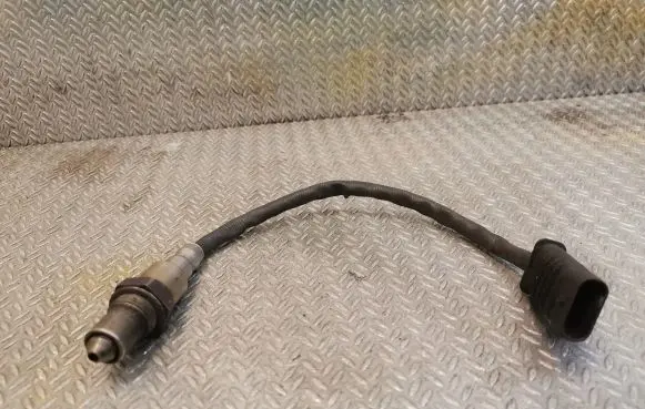 BMW 2 F22 F23 Lambda probe sensor 8570230