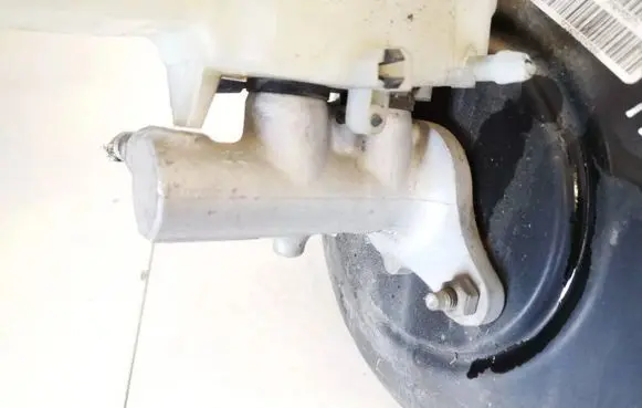 Smart ForFour I Master brake cylinder