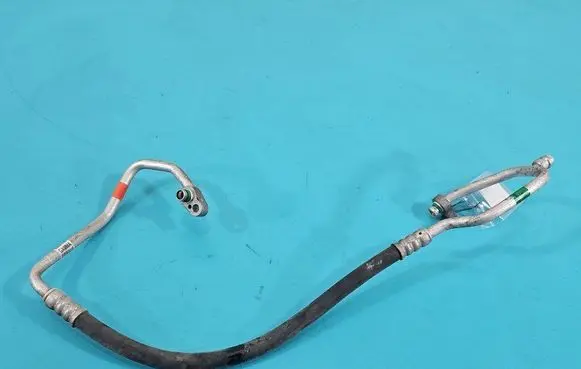 Air conditioning (A/C) pipe/hose