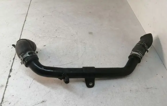 Audi A6 S6 C6 4F Engine coolant pipe/hose 06D121065L