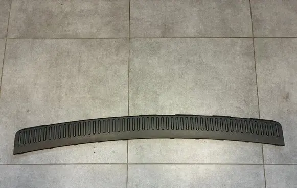 Land Rover Range Rover Sport L320 Trunk/boot sill cover protection LR015131