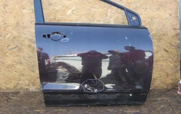 Mazda CX-7 Front door