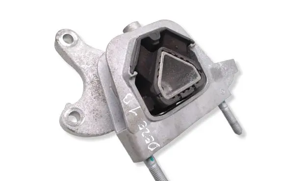 Peugeot 2008 II Gearbox mount 9826551380