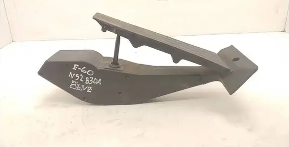 BMW 5 E60 E61 Accelerator throttle pedal 6766930 2591601 0408057