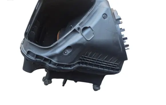 Air filter box