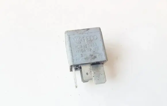 Audi A4 S4 B5 8D Other relay 8D0951253 V23134-J52-X300