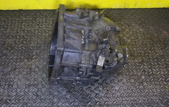 Mini Cooper Countryman R60 Manual 6 speed gearbox 9810108