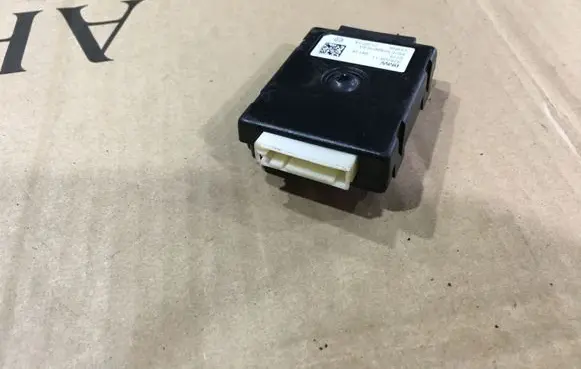 BMW X6 F16 Aerial antenna filter 9289679