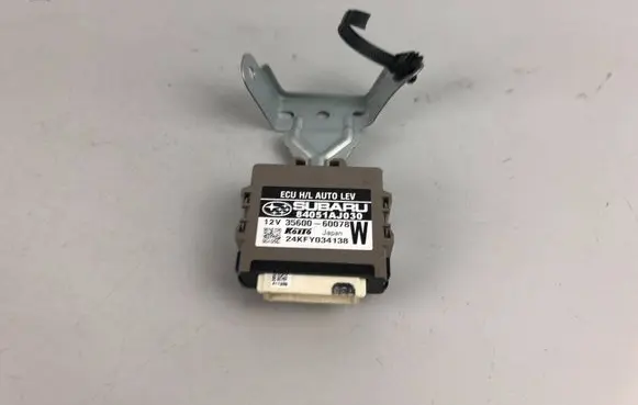 Subaru Legacy Light module LCM 84051AJ030
