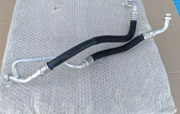 Renault Captur II Air conditioning (A/C) pipe/hose 924546510R