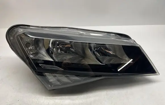 Skoda Superb B5 (3U) Headlight/headlamp 3V1941016