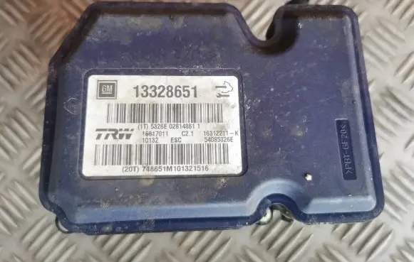 Opel Insignia A ABS Pump 13328651