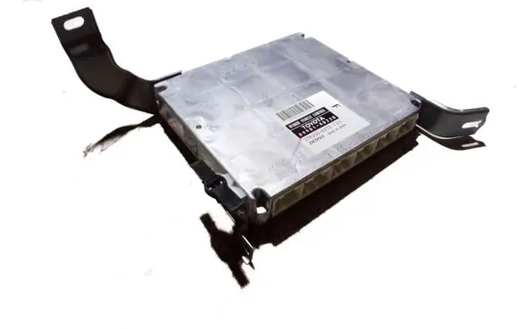 Lexus RX 330 - 350 - 400H Engine control unit/module 8998148220