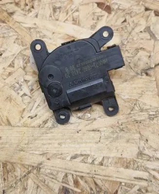 KIA Rio Air flap motor/actuator H400730880