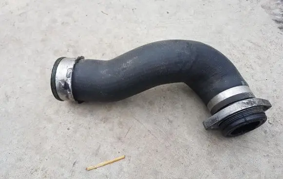 BMW 1 E81 E87 Intercooler hose/pipe 7800967