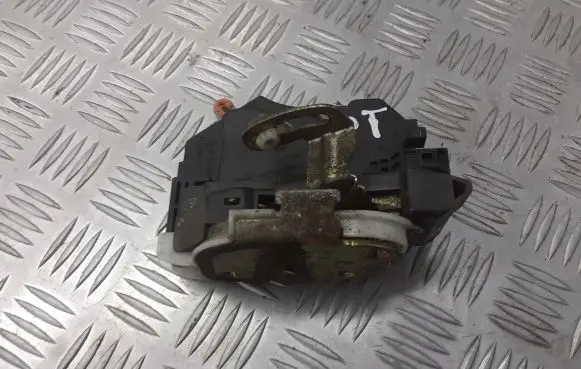 Mitsubishi Lancer Rear door lock BRAK