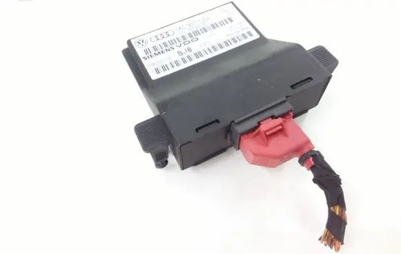 Volkswagen Touran I Gateway control module 1K0907530L 1K0907951
