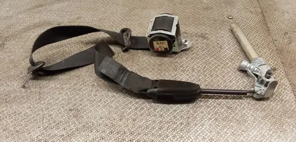 Opel Corsa D Front seatbelt 13225280