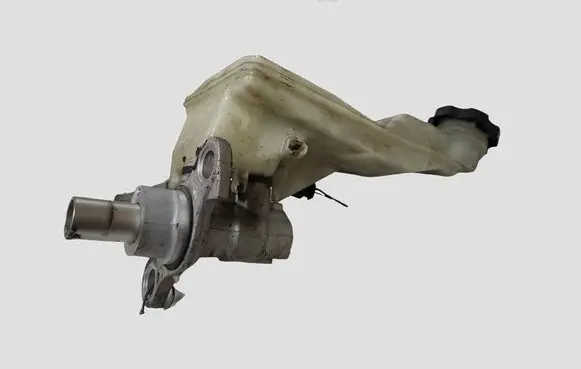 Opel Astra K Master brake cylinder