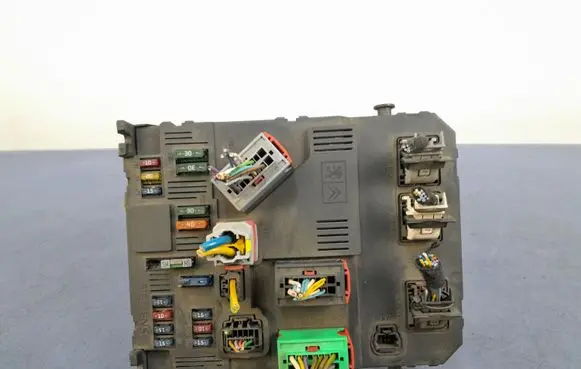 Citroen C2 Fuse box set S118085300K