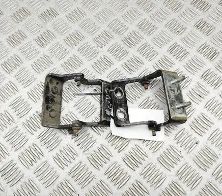 Cadillac Escalade Tailgate/trunk/boot hinge 23321893