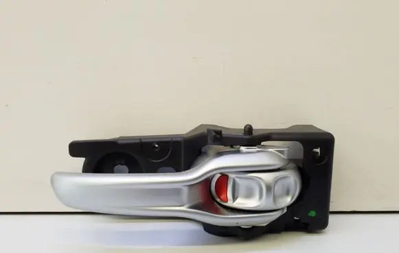 Jeep Cherokee Front door interior handle C37090 C37090103