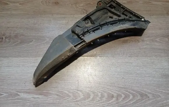 Volvo XC90 Front bumper mounting bracket 08620563