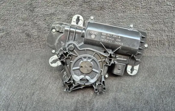 Audi Q7 4M Tailgate/trunk/boot lift motor 4M0827887B 4M0827887C