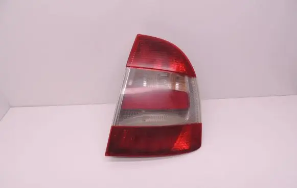 Skoda Superb B5 (3U) Rear/tail lights D241