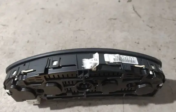 Opel Signum Speedometer (instrument cluster) 13159797 13159797BL