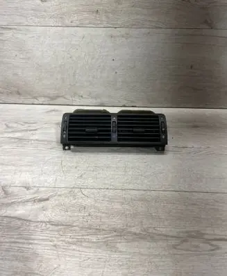BMW 3 E46 Dash center air vent grill 8370742
