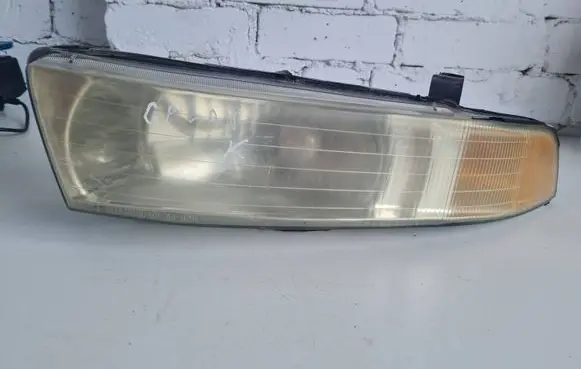 Mitsubishi Galant Headlight/headlamp 083141127