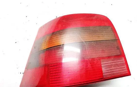 Volkswagen Golf IV Rear/tail lights 1j6945257