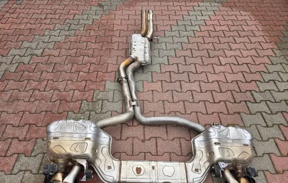 Audi RS6 C8 Rear muffler/silencer tail pipe 4K0253411M