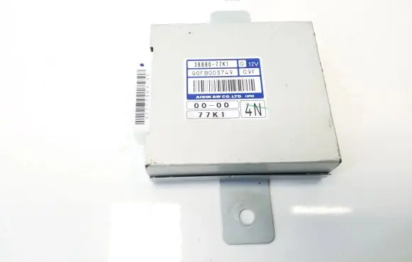 Suzuki Grand Vitara II Other control units/modules 3888077K1