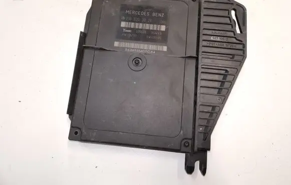 Mercedes-Benz E W210 Comfort/convenience module 2108203826