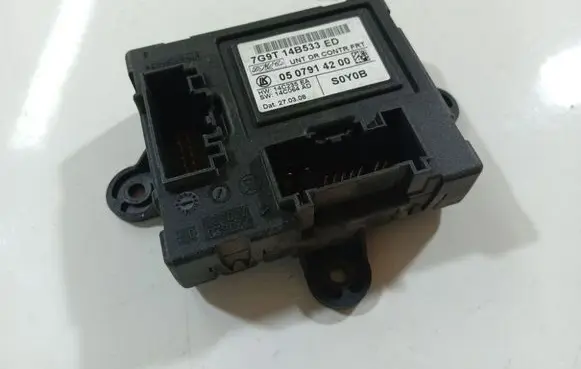 Land Rover Freelander 2 - LR2 Door control unit/module 7G9T14B533ED