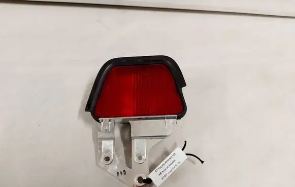 Toyota Avensis T250 Third/center stoplight
