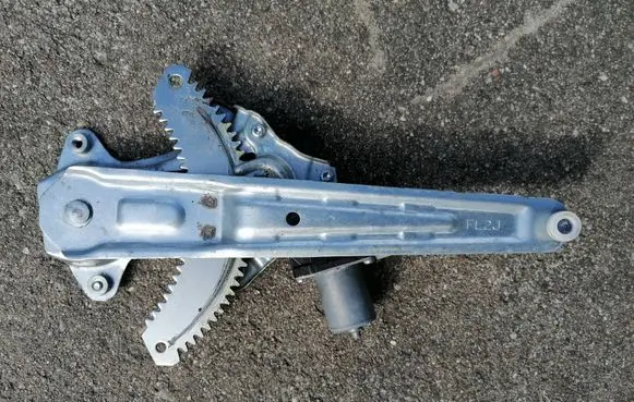 Subaru XV II Rear door window regulator with motor 62188FL000