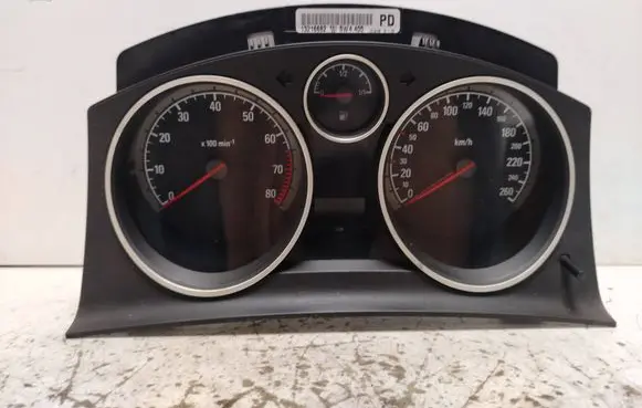 Opel Zafira B Speedometer (instrument cluster) 13216682 SW4405
