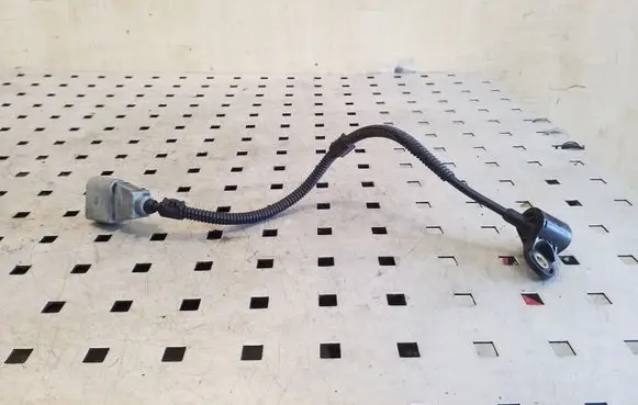 Audi A5 Sportback 8TA Crankshaft position sensor 9805940