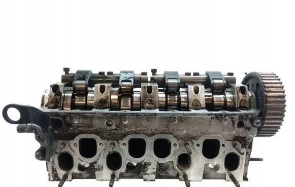 Volkswagen PASSAT B5.5 Engine head 038103373R