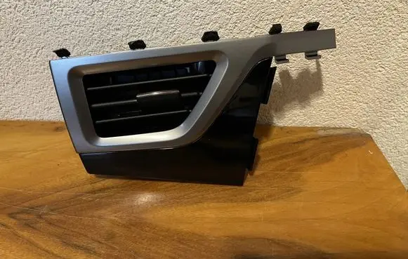 SsangYong Korando Dashboard air vent grill cover trim 765G137900 20190702