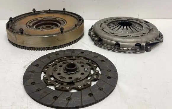 Ford Focus Clutch set kit Av617563