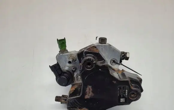 Volvo S80 Fuel injection high pressure pump 30756125 0445010111