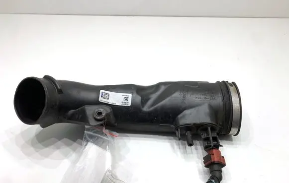 Ford Escape III Air intake hose/pipe GV619R504AE